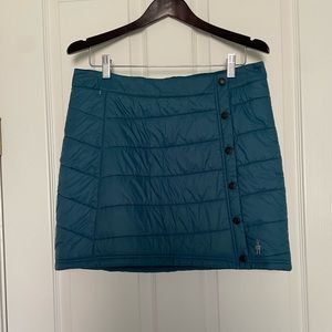 SMARTWOOL skirt. Size L. Used like new. Length 18. Waist 35